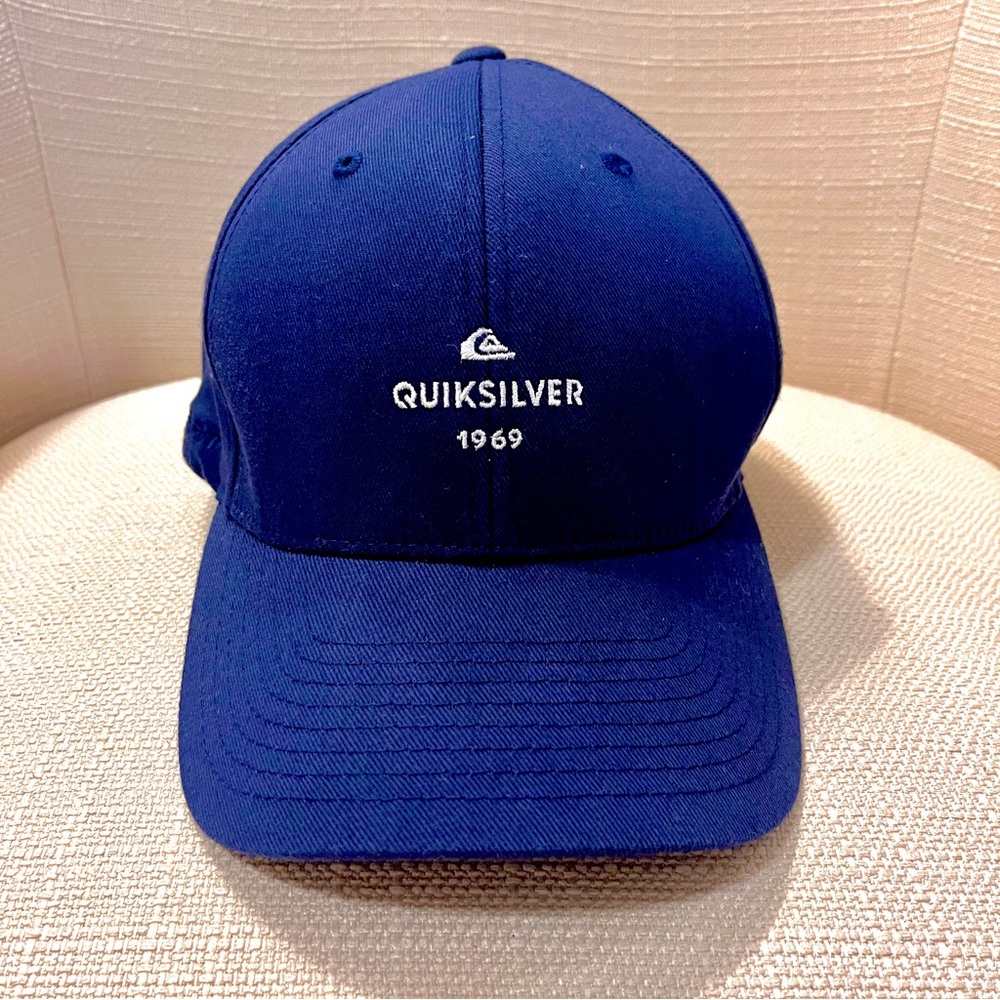 Quiksilver Hat Mens Blue Extra Large Blue White FlexFit Fitted Cap Stretch Adult